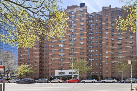 $649,000 | 122 Ashland Place, Unit 12D | Downtown Brooklyn