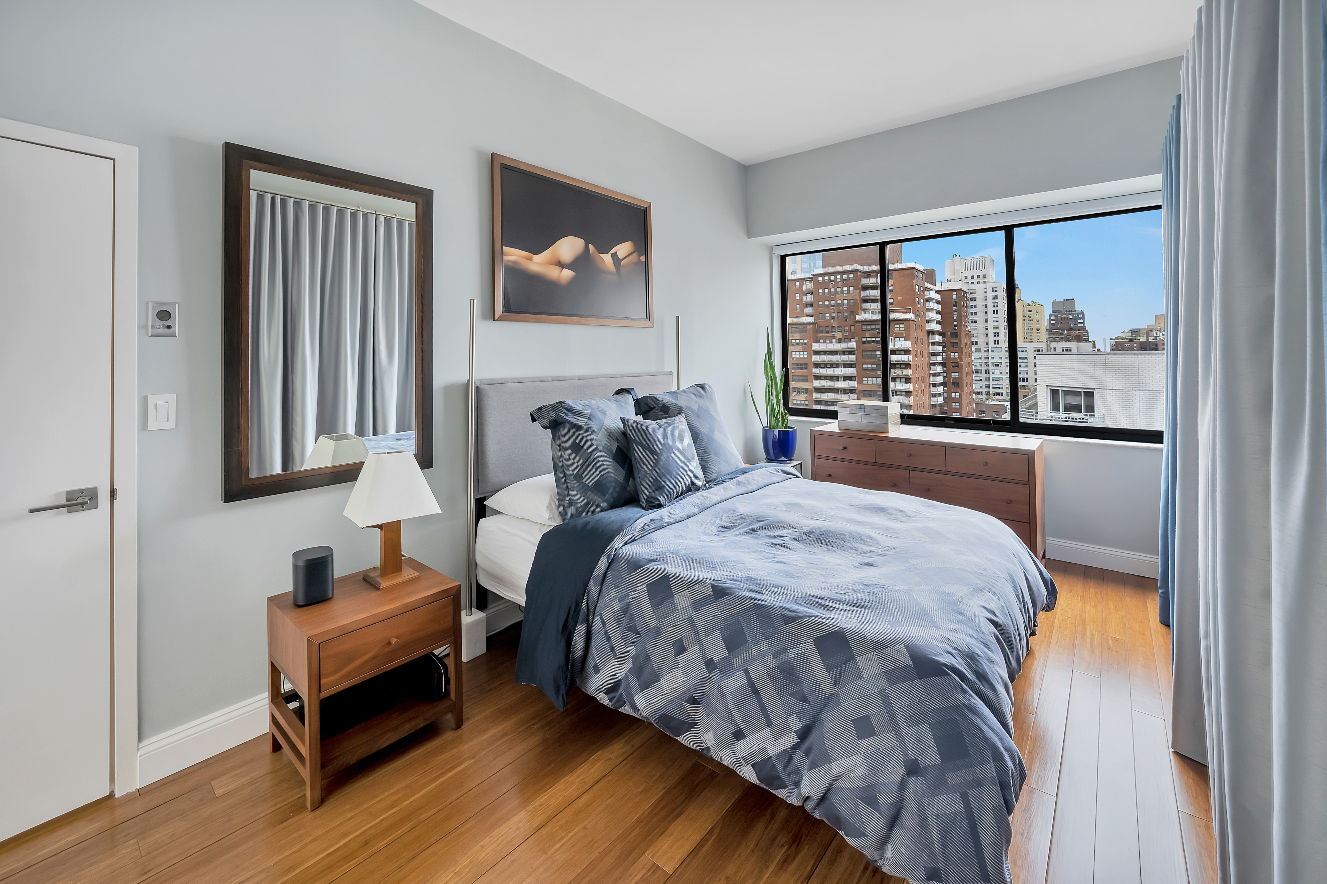 510 East 80th Street, Unit 15D Manhattan, NY 10075 - Photo 6 of 11