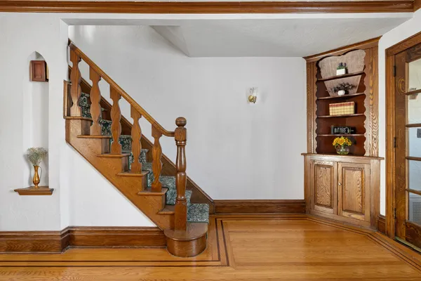 $850,000 | 77-09 82nd Street | Glendale