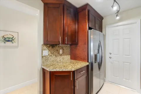 $689,900 | 1021 Hillsboro Mile, Unit 504, Hillsboro Beach, FL 33064