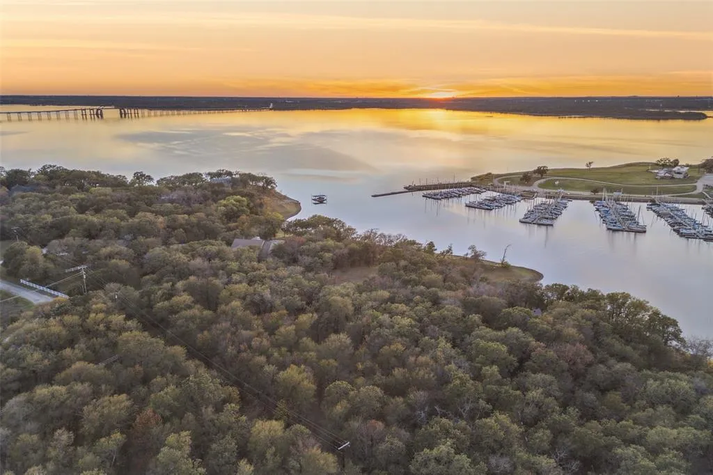 $1,999,000 | 350 West Dickson Lane, Oak Point, TX 75068