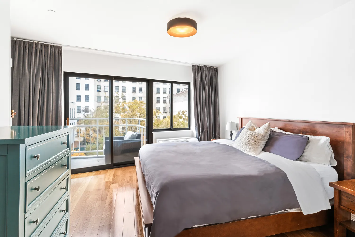 $7,500 | 164 Bank Street, Unit 5B | West Village