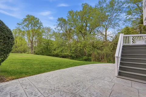$1,800,000 | 1283 Cobble Pond Way, Vienna, VA 22182