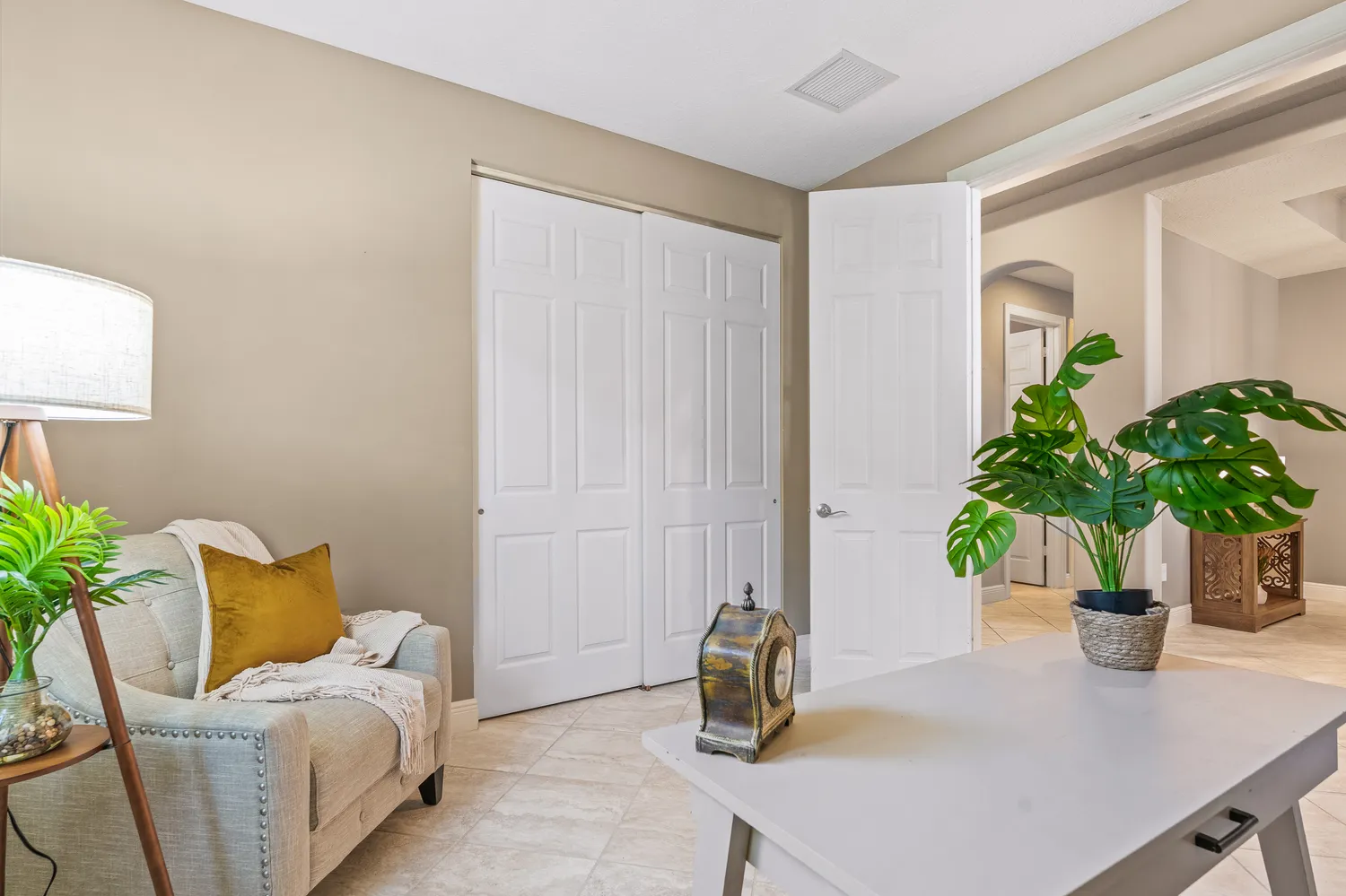 $525,000 | 1830 Berkshire Circle Southwest, Vero Beach, FL 32968