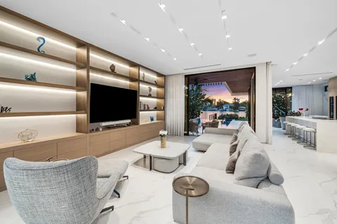 $23,995,000 | 226 West Rivo Alto Drive, Miami Beach, FL 33139