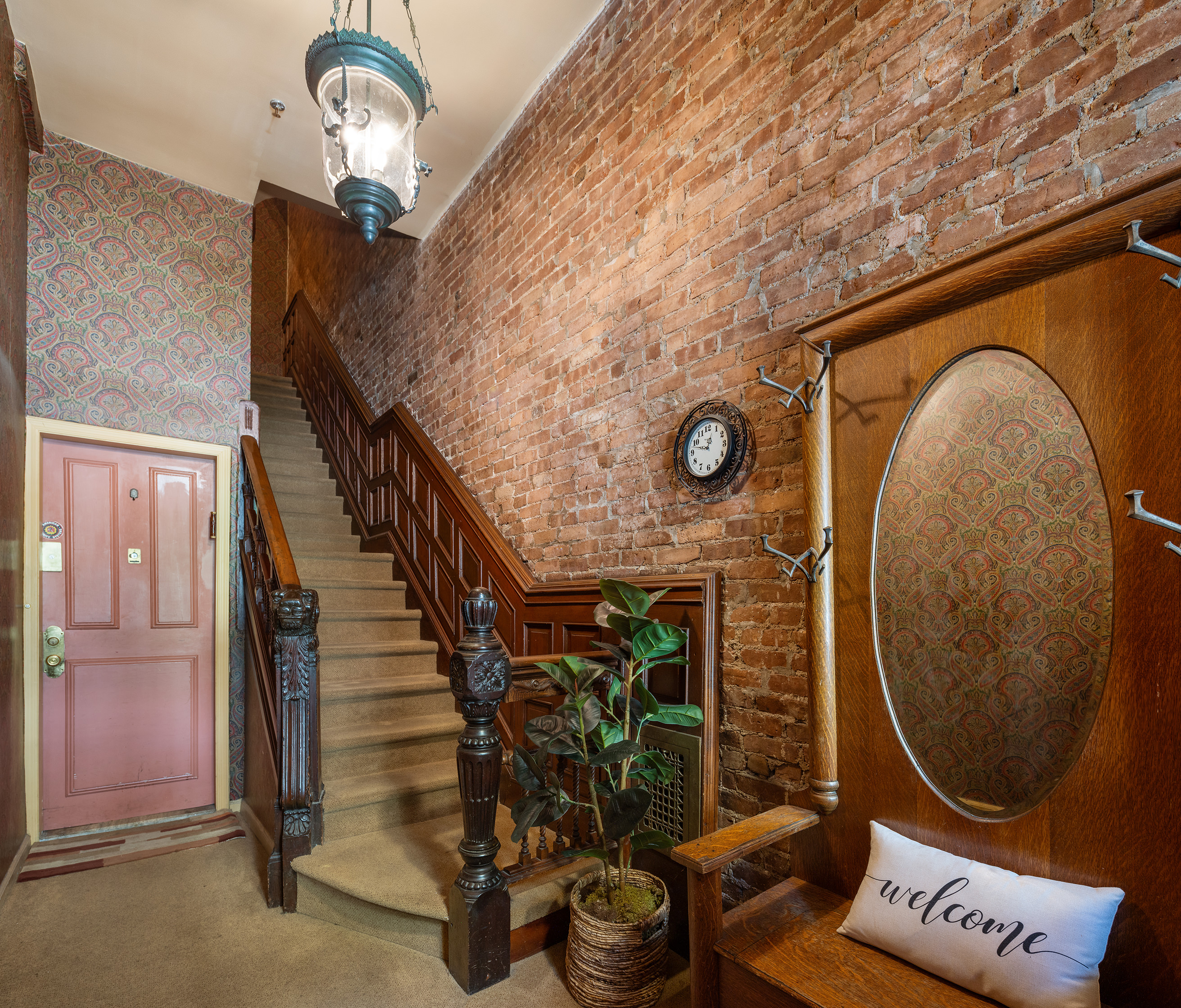 144 West 80th Street Manhattan, NY 10024 - Photo 4 of 22 a view of livingroom with furniture and windows
