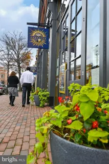 $1,100,000 | 2404 King Street, Alexandria, VA 22301