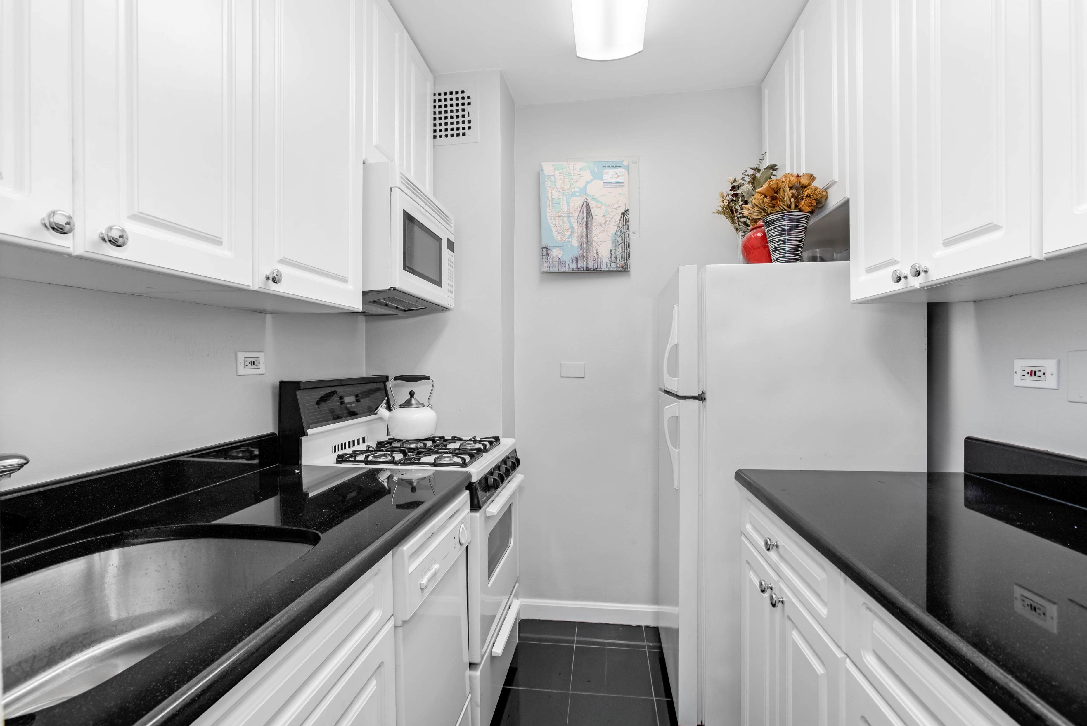 200 East 27th Street, Unit 14K Manhattan, NY 10016 - Photo 7 of 9