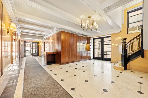 $2,300,000 | 150 West 87th Street, Unit 7C | Upper West Side