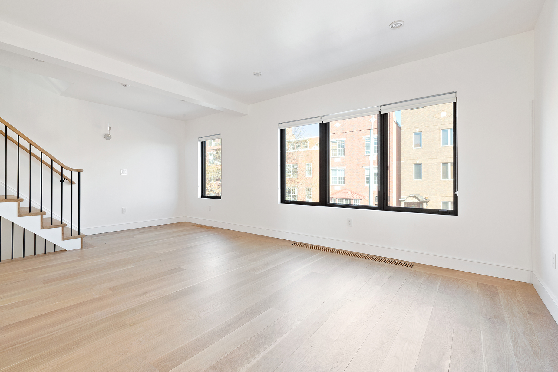 627 Leonard Street, Unit 2 Brooklyn, NY 11222 - Photo 2 of 13