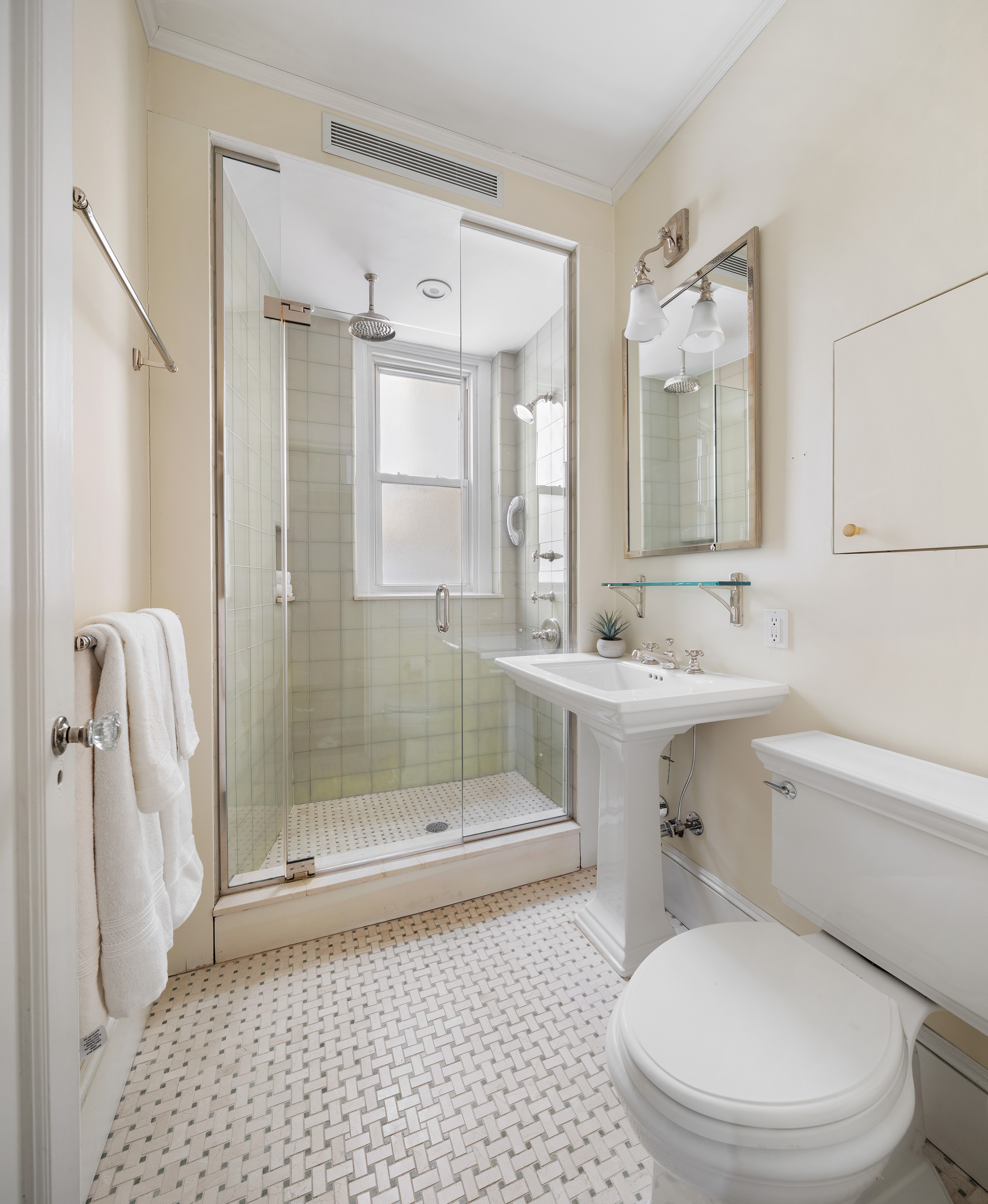 180 Riverside Drive, Unit 10C Manhattan, NY 10024 - Photo 12 of 16