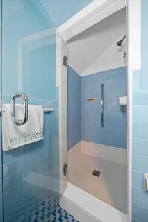 $689,000 | 12 Vining Lane, Wilmington, DE 19807