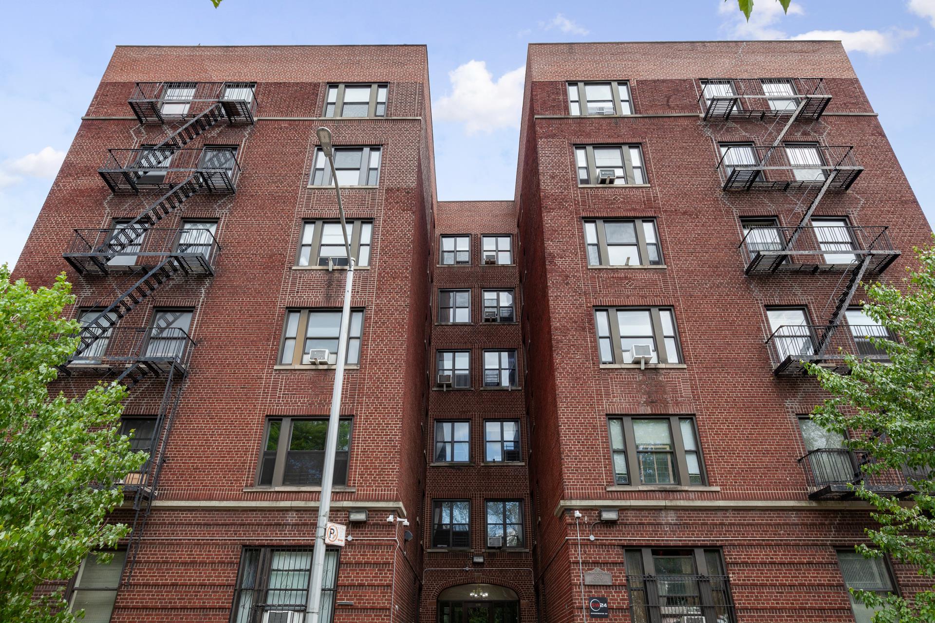 690 Riverside Drive, Unit 5D Manhattan, NY 10031 - Photo 8 of 9 a front view of a building