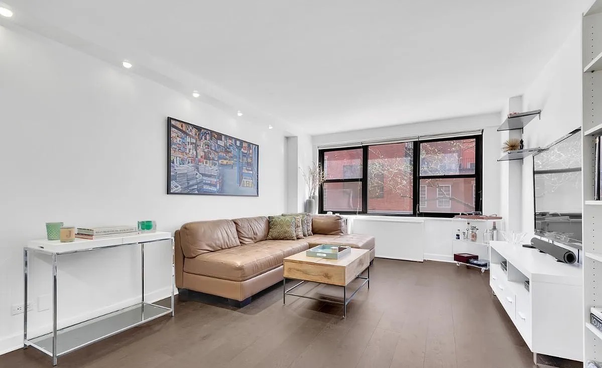 200 East 27th Street, Unit 2G Manhattan, NY 10016 - Photo 3 of 9
