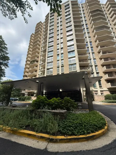 $215,000 | 9039 Sligo Creek Parkway, Unit 1510, Silver Spring, MD 20901
