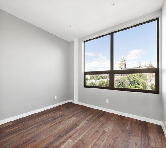 $3,596,935 | 480 Degraw Street, Unit PHA | Carroll Gardens