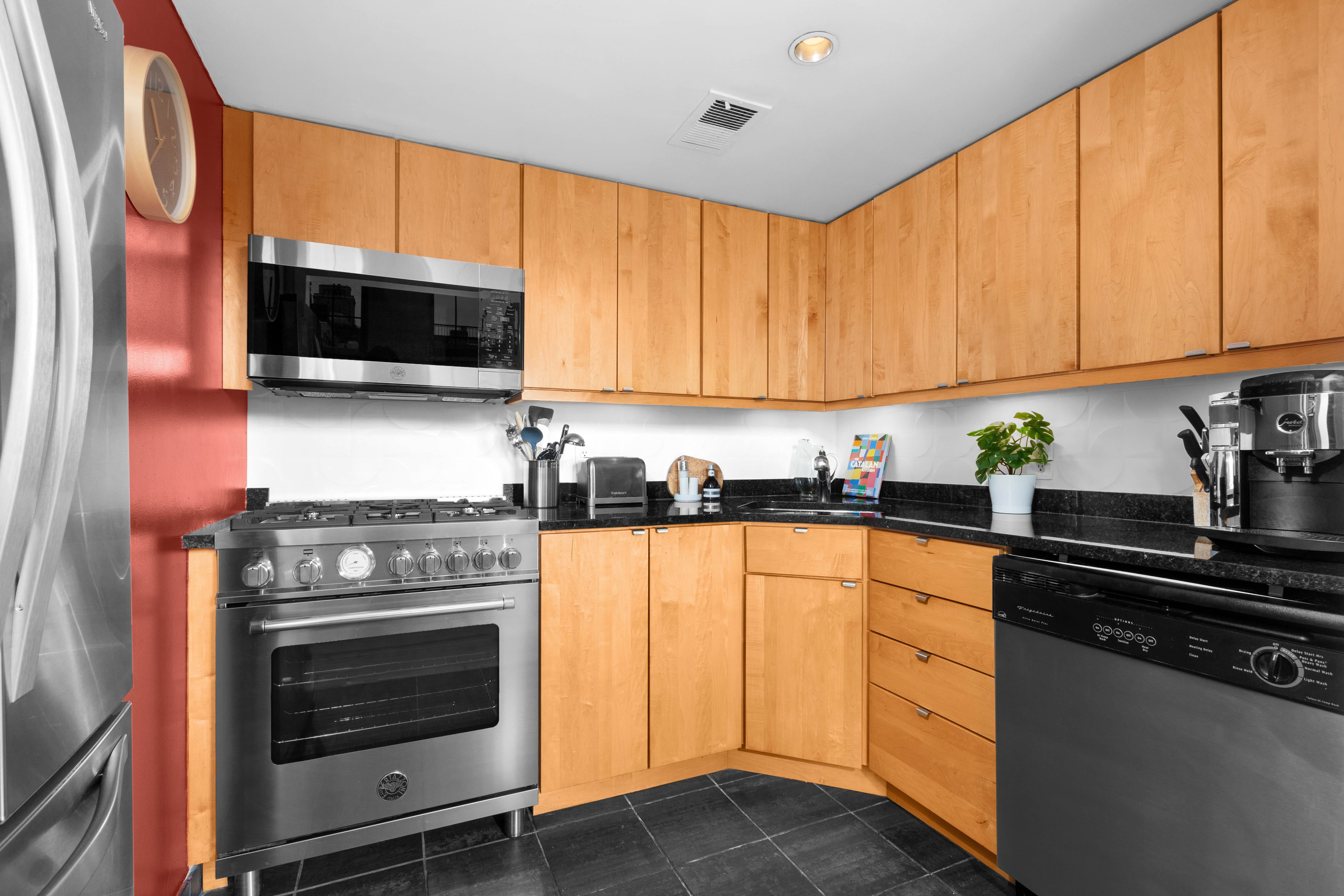 174 Pacific Street, Unit 2B Brooklyn, NY 11201 - Photo 5 of 15