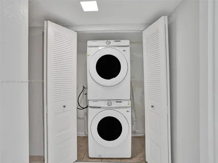 $450,000 | 6 Chestnut Circle, Unit 6, Cooper City, FL 33026