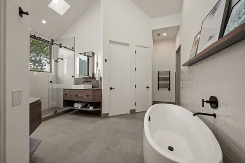 $2,600,000 | 3907 Fox Glen Drive, Irving, TX 75062