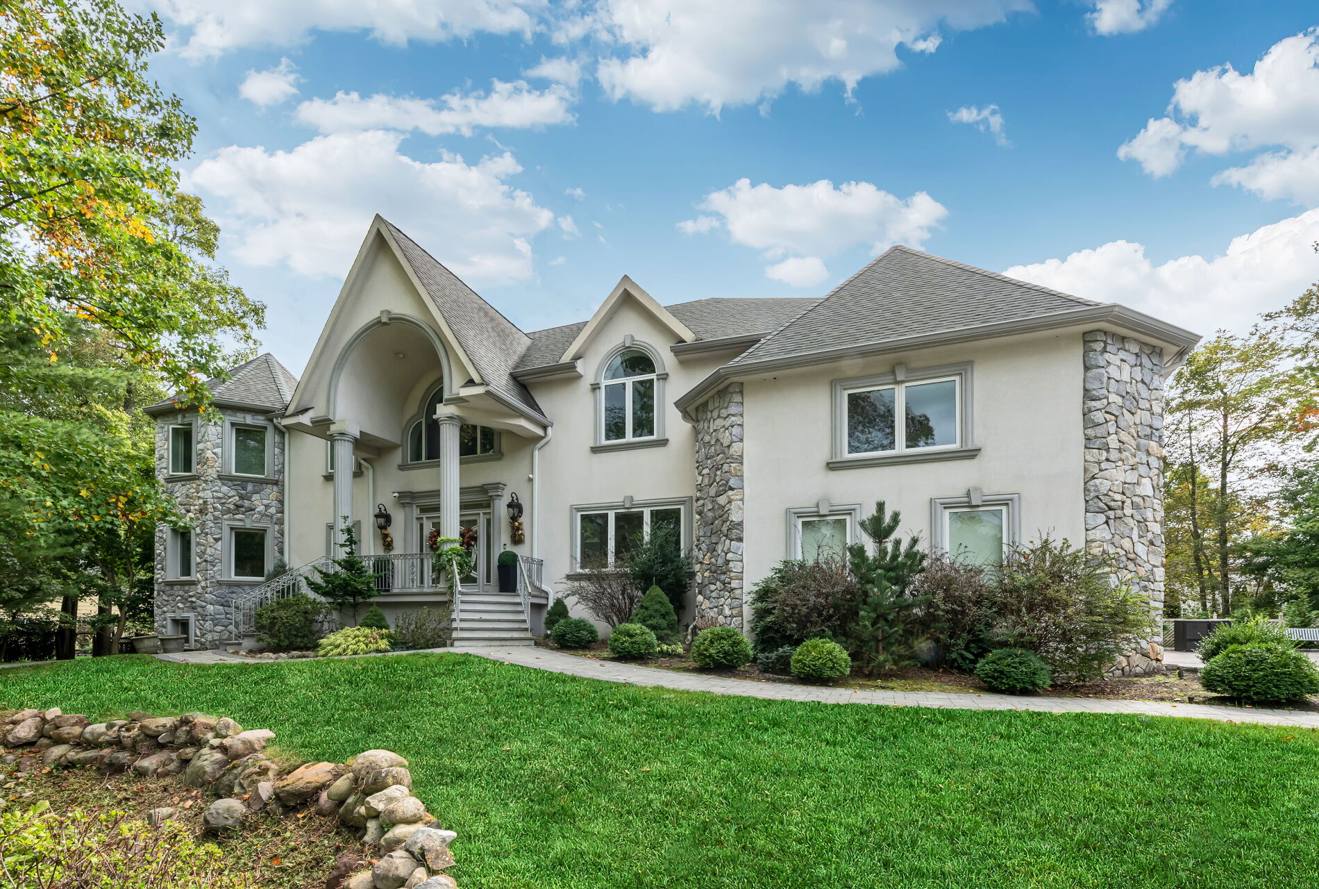 16 Ware Road Upper Saddle River, NJ 07458 - Photo 1 of 47