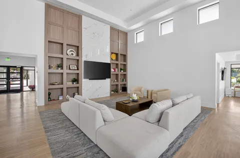 $2,000,000 | 2101 Northwest 25th Street, Boca Raton, FL 33431