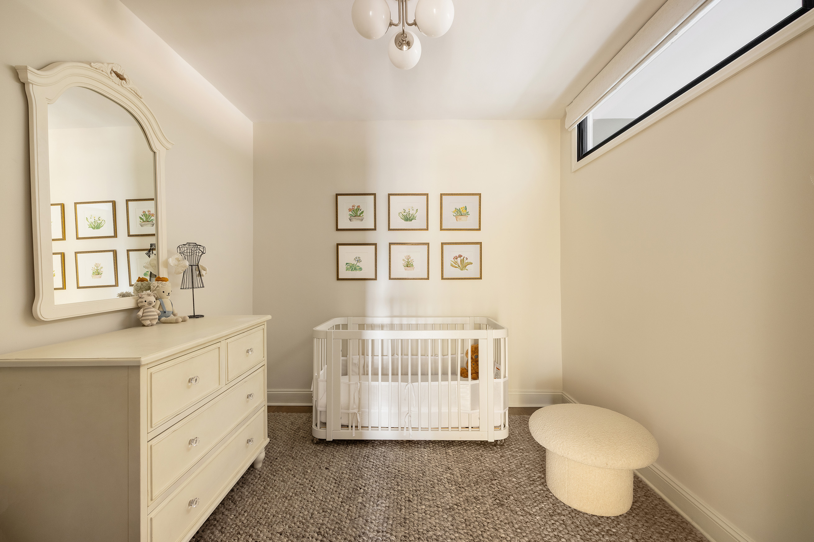 135 East 83rd Street, Unit 14B Manhattan, NY 10028 - Photo 11 of 16 a bathroom with a granite countertop sink and a mirror