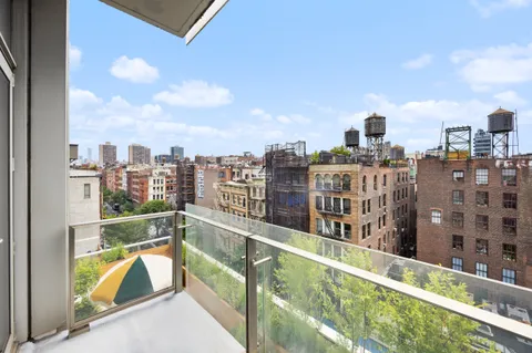 $5,995,000 | 350 West Broadway, Unit 7FL | SoHo
