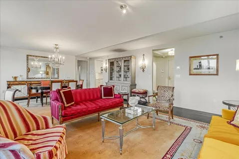 $694,000 | 616 South Orange Avenue, Unit Skyhouse 4, Maplewood, NJ 07040