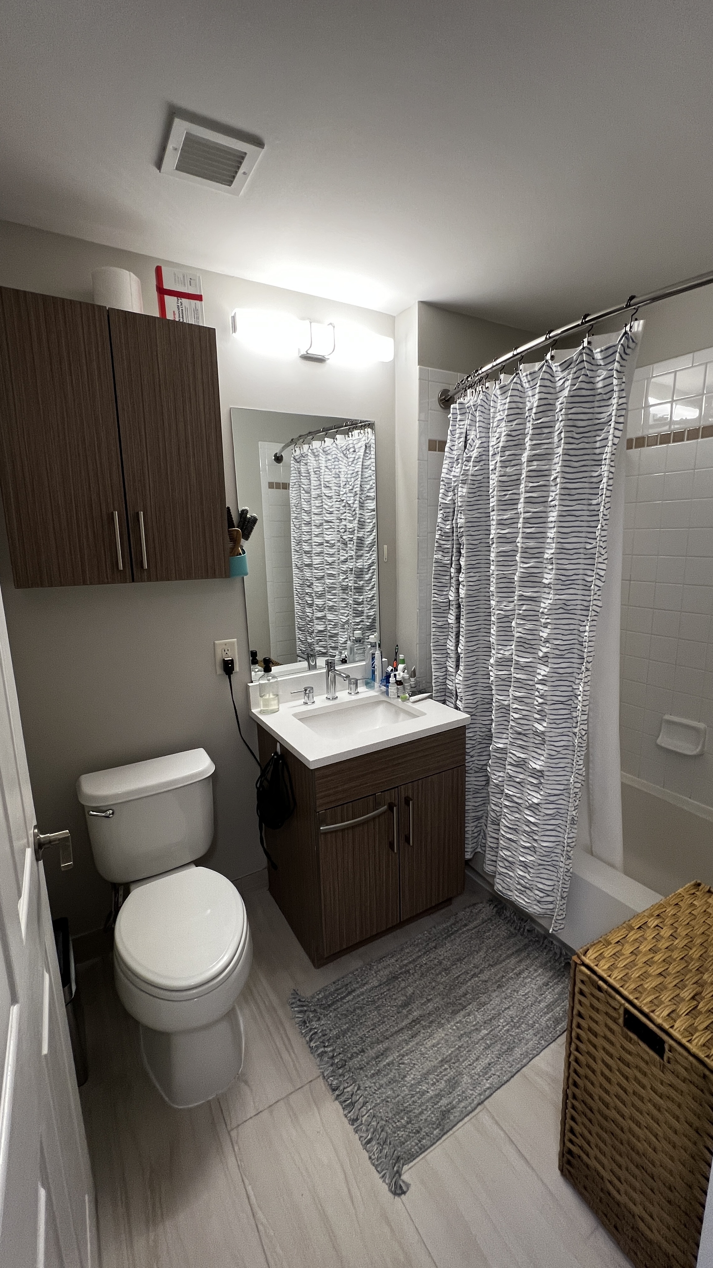 425 Washington Boulevard, Unit 1012 Jersey City, NJ 07310 - Photo 2 of 6