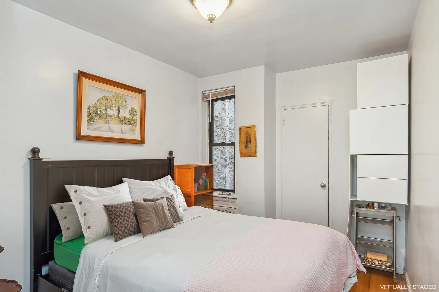 $399,000 | 649 2nd Avenue, Unit 4B | Murray Hill