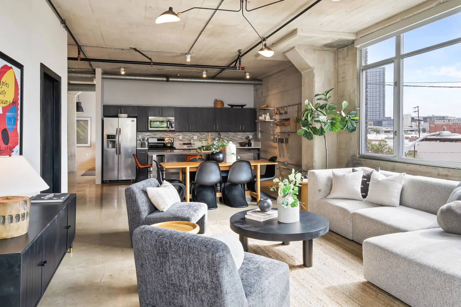 $928,000 | 825 East 4th Street, Unit 310, Los Angeles, CA 90013