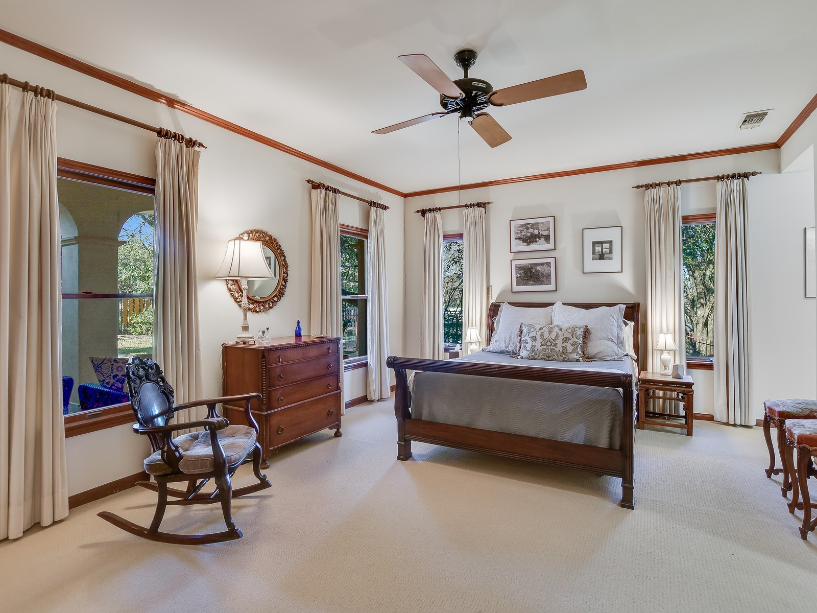 4622 Lake View Austin, TX 78731 - Photo 15 of 52