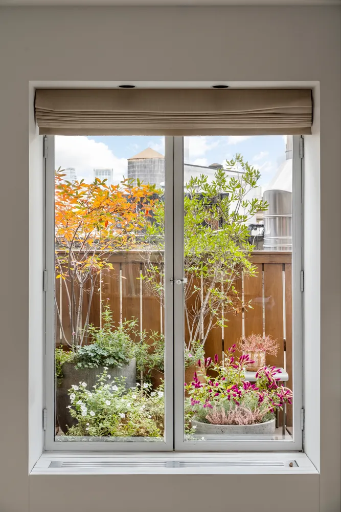 $15,000 | 40 West 15th Street, Unit PHB | Flatiron