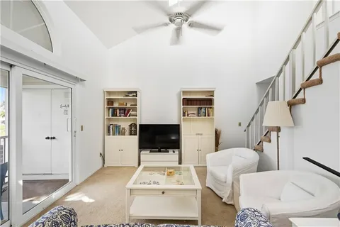 $179,900 | 1960 Westminster Circle, Unit 2, Vero Beach, FL 32966