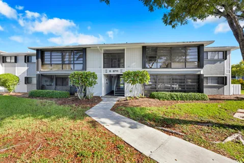 $235,000 | 9711 Hammocks Boulevard, Unit 108K, Miami, FL 33196