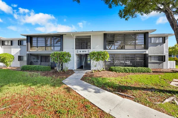 $235,000 | 9711 Hammocks Boulevard, Unit 108K, Miami, FL 33196