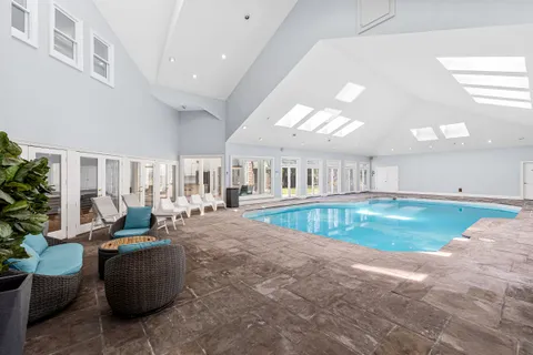 $1,799,999 | 35 River Run, East Greenwich, RI 02818