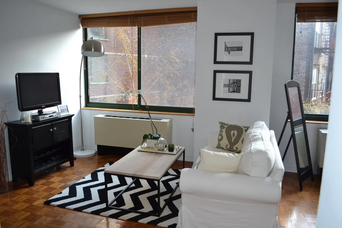 $4,400 | 295 Greenwich Street, Unit 5N | TriBeCa