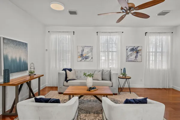 $424,900 | 3044 Pointeview Drive, Tampa, FL 33611