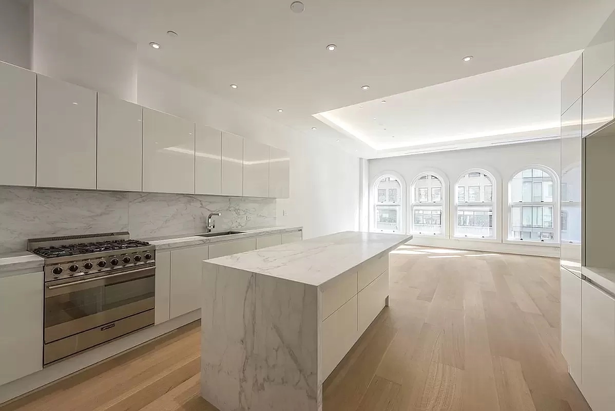 242 5th Avenue Manhattan, NY 10001 - Photo 2 of 8