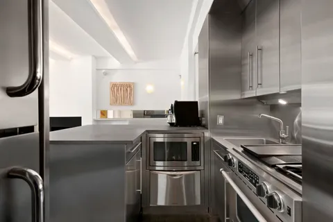 $2,900,000 | 100 Central Park South, Unit 2B | Central Park South