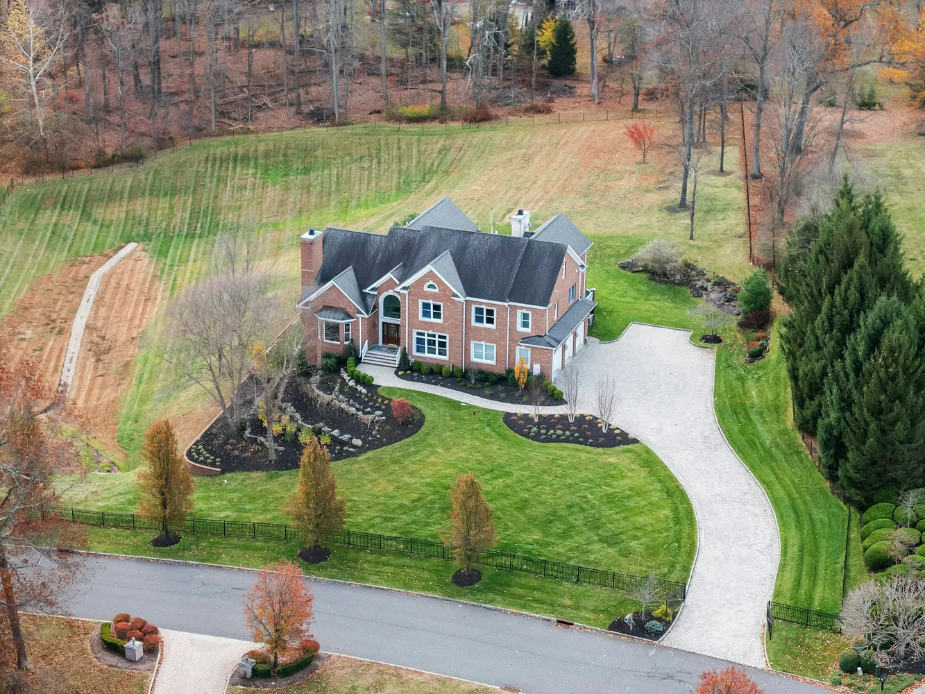 $2,385,000 | 3 Kensington Court, Warren, NJ 07059