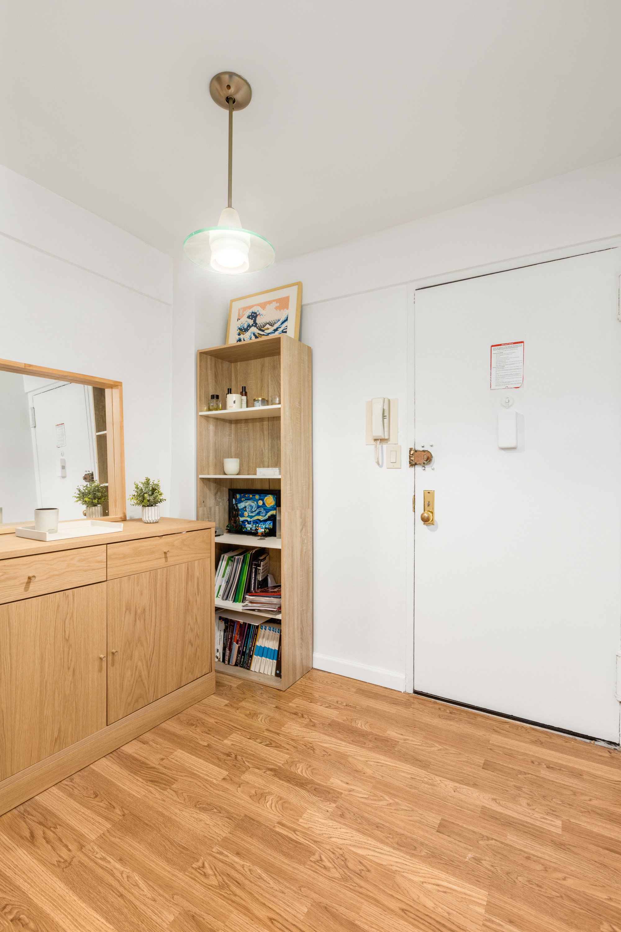 401 East 65th Street, Unit 2J Manhattan, NY 10065 - Photo 4 of 9 Gallery Image 4