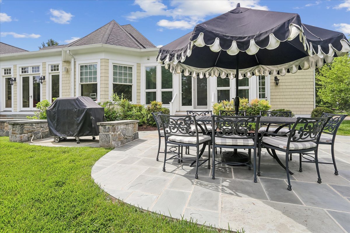 11736 Gainsborough Road Potomac, MD 20854 - Photo 12 of 90