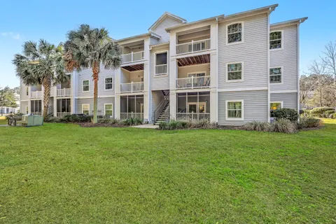$339,975 | 1300 Park W Boulevard, Unit 824, Mount Pleasant, SC 29466