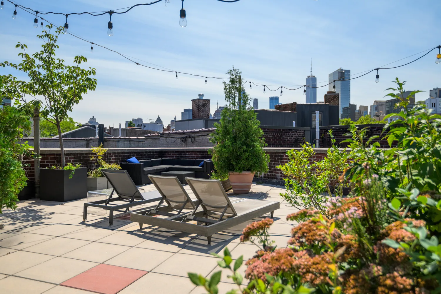 $6,250 | 25 Minetta Lane, Unit 6G | Greenwich Village