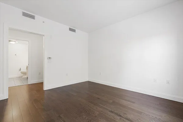 $6,000 | 10 Byron Place, Unit 320, Larchmont, NY 10538