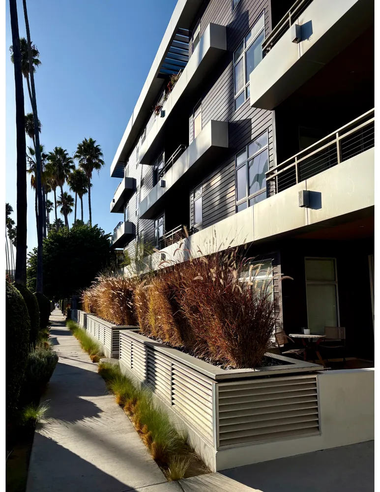$725,000 | 6001 Carlton Way, Unit 201, Los Angeles, CA 90028