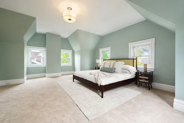 $650,000 | 526 10th Street, Oakmont, PA 15139