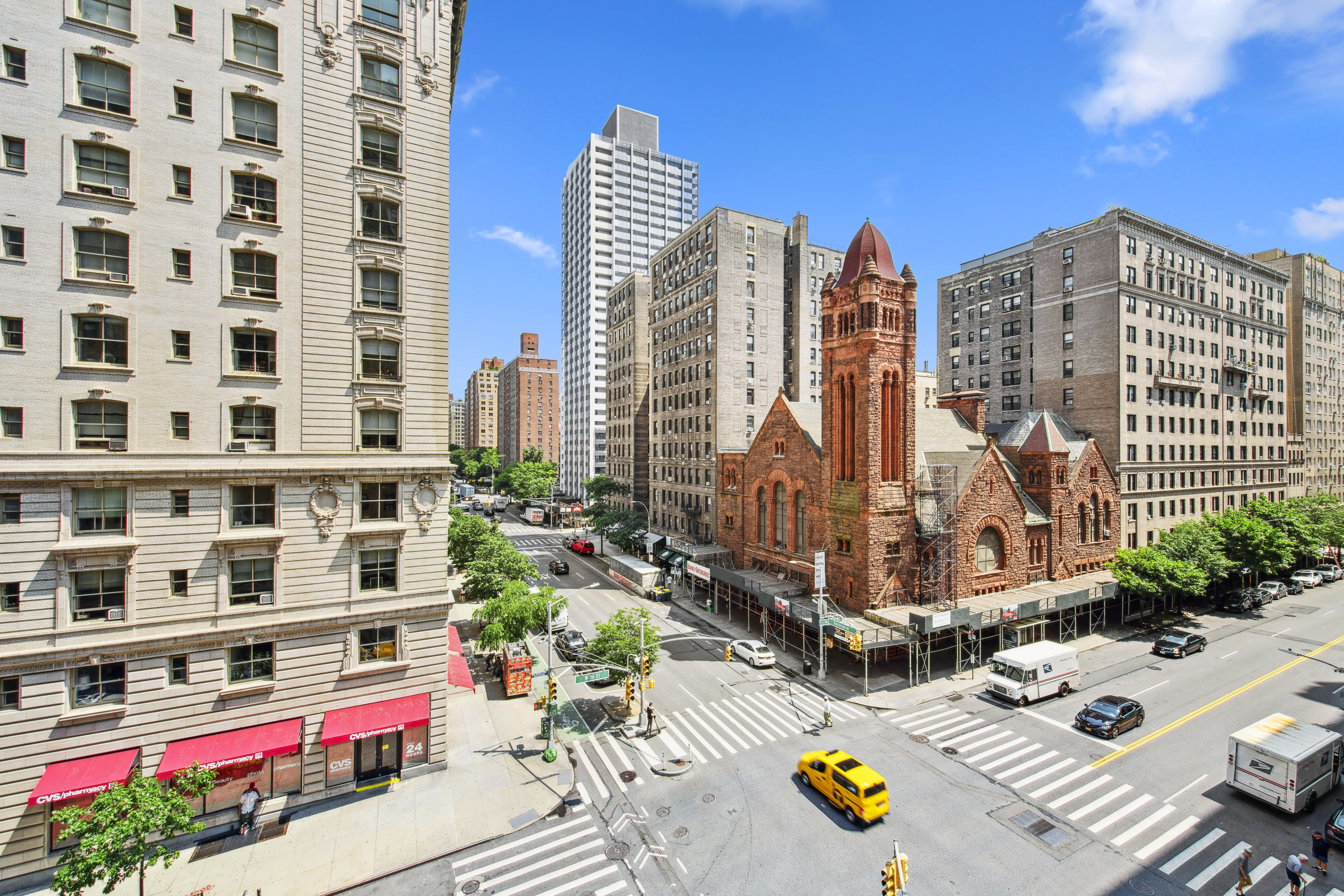 200 West 86th Street, Unit 7C Manhattan, NY 10024 - Photo 9 of 14 a view of city with tall buildings